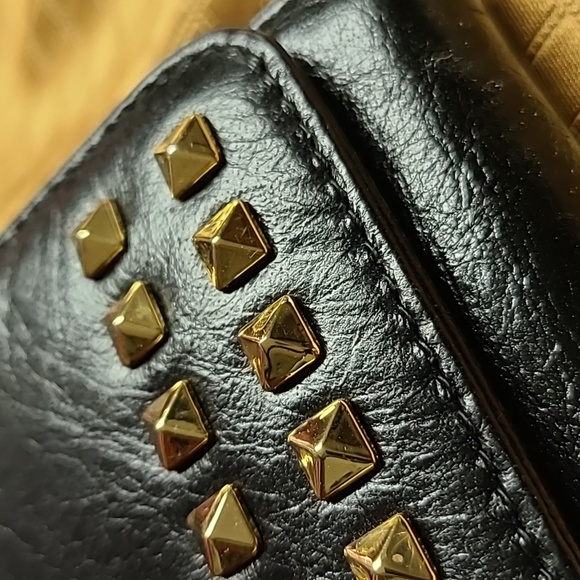 NWT Badgley Mischka Black Leather Gold Studded Wallet Clutch Ann Shine 7.5"x4" - Picture 4 of 16